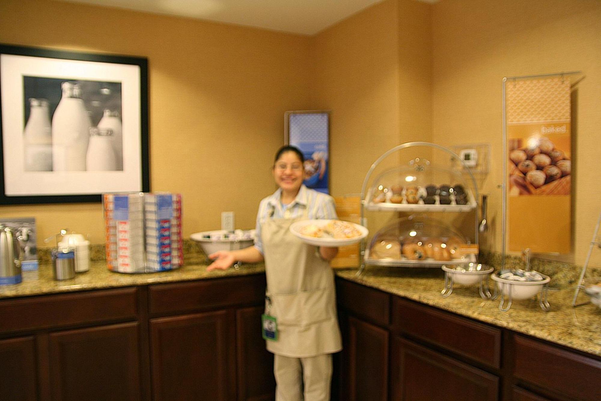 Hampton Inn Dade City - Zephyr Hills Restaurant photo